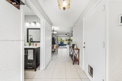 Купить таунхаус в Корал-Спрингс, Флорида 3 спальни, 136.85м2, № 1972620 - фото 5