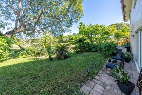 Купить таунхаус в Корал-Спрингс, Флорида 3 спальни, 136.85м2, № 1972620 - фото 30