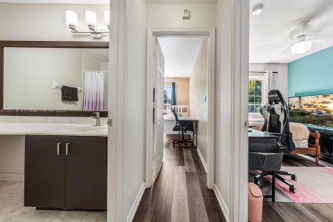 Купить таунхаус в Корал-Спрингс, Флорида 3 спальни, 136.85м2, № 1972620 - фото 19