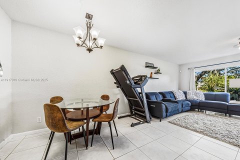 Купить таунхаус в Корал-Спрингс, Флорида 3 спальни, 136.85м2, № 1972620 - фото 8