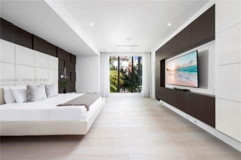 Casa en venta en Fort Lauderdale, Florida, 5 dormitorios, 562.8 m2 № 1983108 - foto 19