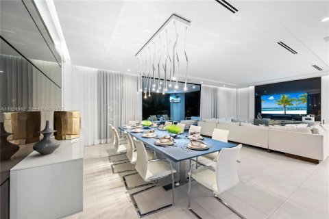 Casa en venta en Fort Lauderdale, Florida, 5 dormitorios, 562.8 m2 № 1983108 - foto 8