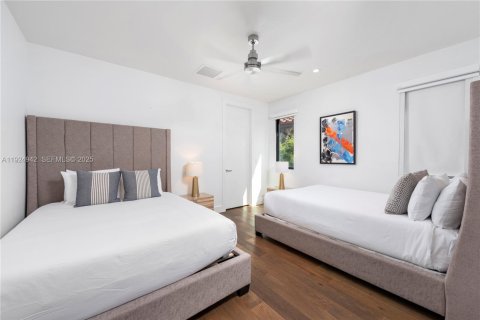 Casa en venta en Fort Lauderdale, Florida, 5 dormitorios, 562.8 m2 № 1983108 - foto 24