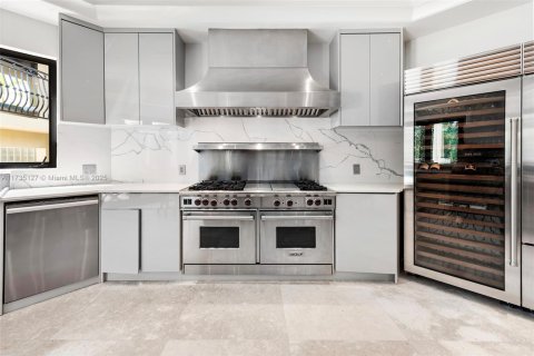Villa ou maison à louer à Coral Gables, Floride: 5 chambres, 609.62 m2 № 1703672 - photo 20