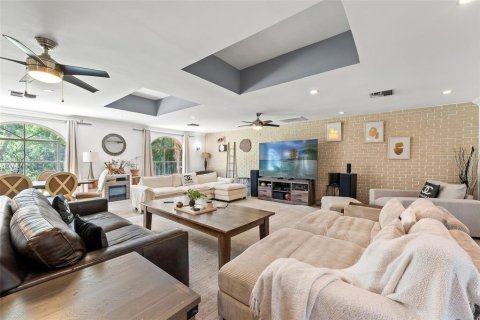 House in Tampa, Florida 4 bedrooms, 256.13 sq.m. № 1805157 - photo 16