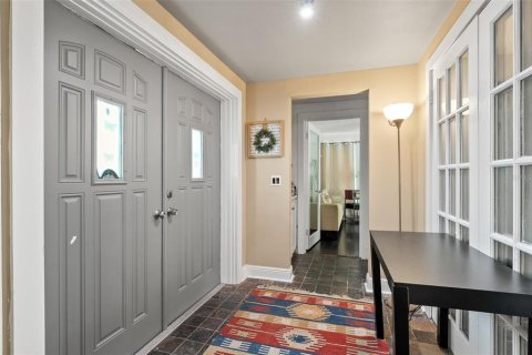 House in Tampa, Florida 4 bedrooms, 256.13 sq.m. № 1805157 - photo 6