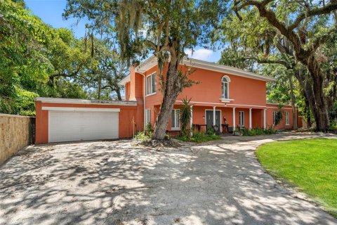 House in Tampa, Florida 4 bedrooms, 256.13 sq.m. № 1805157 - photo 2