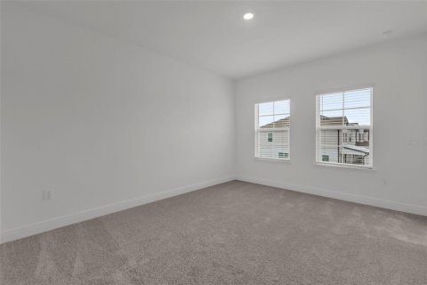Townhouse in Windermere, Florida 3 bedrooms, 153.2 sq.m. № 2400391 - photo 22