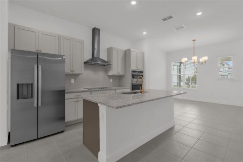 Townhouse in Windermere, Florida 3 bedrooms, 153.2 sq.m. № 2400391 - photo 11