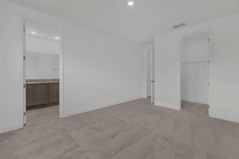Townhouse in Windermere, Florida 3 bedrooms, 153.2 sq.m. № 2400391 - photo 24