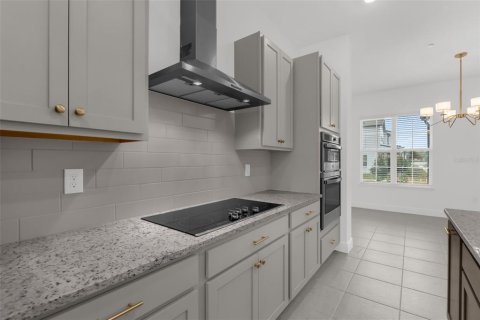 Townhouse in Windermere, Florida 3 bedrooms, 153.2 sq.m. № 2400391 - photo 15