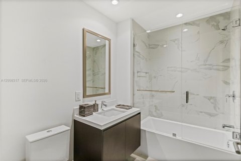 Купить кондоминиум в Майами, Флорида 2 спальни, 143.72м2, № 2074035 - фото 22