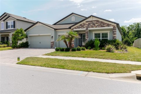 House in Spring Hill, Florida 4 bedrooms, 214.88 sq.m. № 2110423 - photo 3