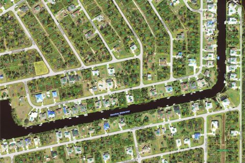 Land in Port Charlotte, Florida № 2229539 - photo 4