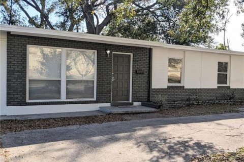 Casa en venta en Orlando, Florida, 4 dormitorios, 124.86 m2 № 2201384 - foto 2