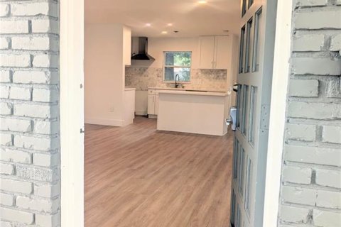 Casa en venta en Orlando, Florida, 4 dormitorios, 124.86 m2 № 2201384 - foto 4