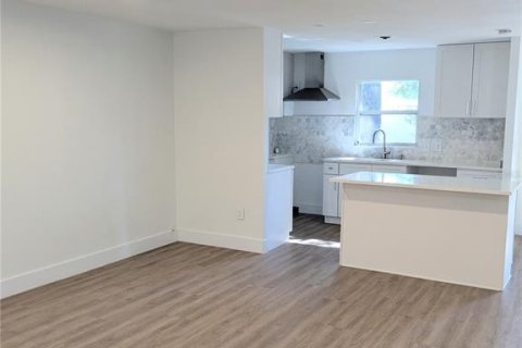 Casa en venta en Orlando, Florida, 4 dormitorios, 124.86 m2 № 2201384 - foto 6