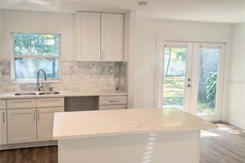 Casa en venta en Orlando, Florida, 4 dormitorios, 124.86 m2 № 2201384 - foto 8