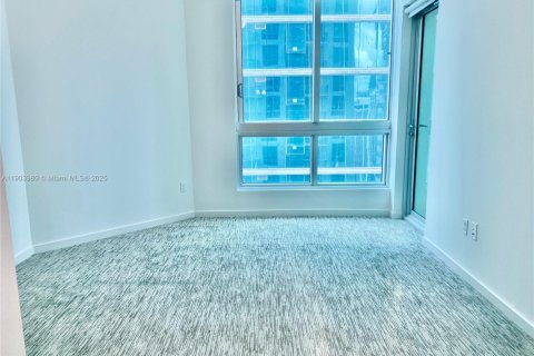 Condo in Miami, Florida, 2 bedrooms  № 1955887 - photo 14