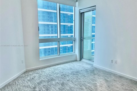 Condo in Miami, Florida, 2 bedrooms  № 1955887 - photo 15