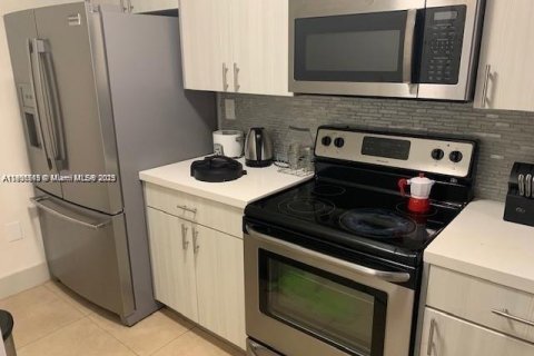 Condo in Cutler Bay, Florida, 2 bedrooms  № 2081751 - photo 3