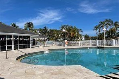 Condo in Cutler Bay, Florida, 2 bedrooms  № 2081751 - photo 7