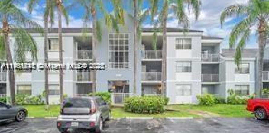 Condo in Cutler Bay, Florida, 2 bedrooms  № 2081751