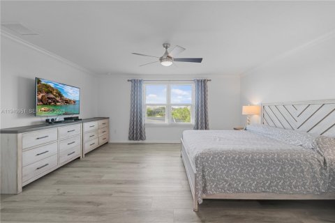 House in Punta Gorda, Florida 4 bedrooms № 2004219 - photo 13