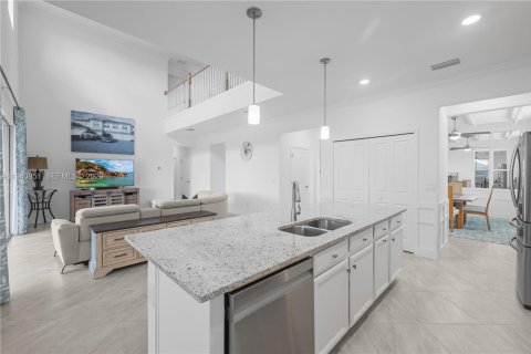 House in Punta Gorda, Florida 4 bedrooms № 2004219 - photo 7