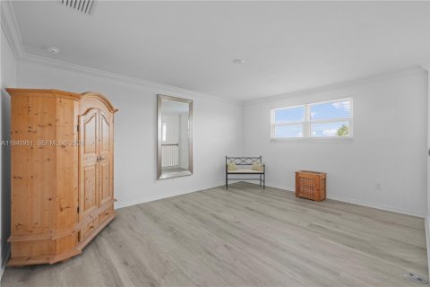 House in Punta Gorda, Florida 4 bedrooms № 2004219 - photo 11