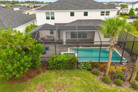 House in Punta Gorda, Florida 4 bedrooms № 2004219 - photo 2