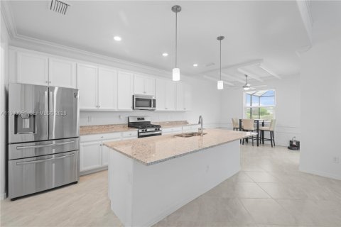 House in Punta Gorda, Florida 4 bedrooms № 2004219 - photo 24