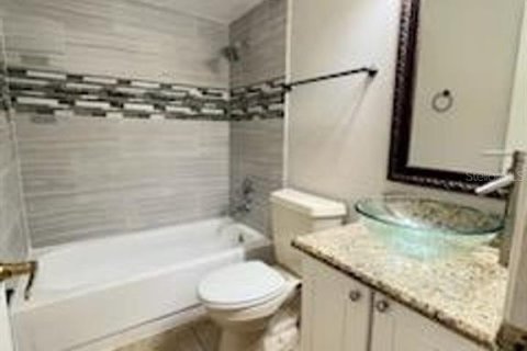 Condominio en alquiler en Orlando, Florida, 2 dormitorios, 84.08 m2 № 1841386 - foto 15