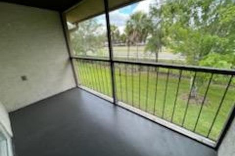 Condominio en alquiler en Orlando, Florida, 2 dormitorios, 84.08 m2 № 1841386 - foto 13