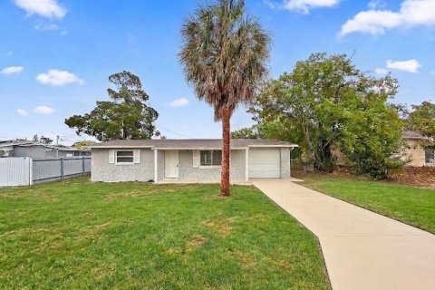 Casa en Holiday, Florida 2 dormitorios, 75.81 m2 № 2119703