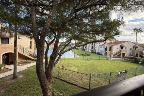 Condominio en venta en Miramar, Florida, 2 dormitorios, 89.74 m2 № 1949412 - foto 8