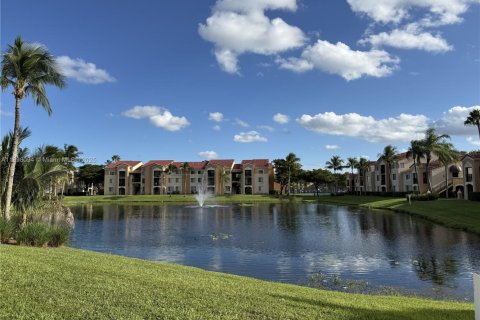 Condominio en venta en Miramar, Florida, 2 dormitorios, 89.74 m2 № 1949412 - foto 27