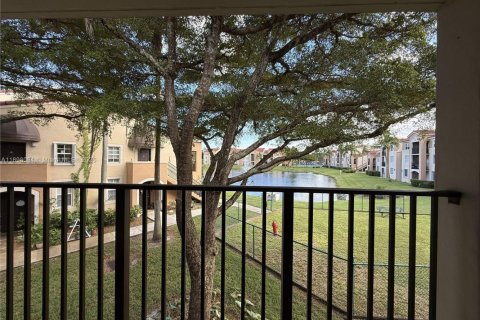 Condominio en venta en Miramar, Florida, 2 dormitorios, 89.74 m2 № 1949412 - foto 7