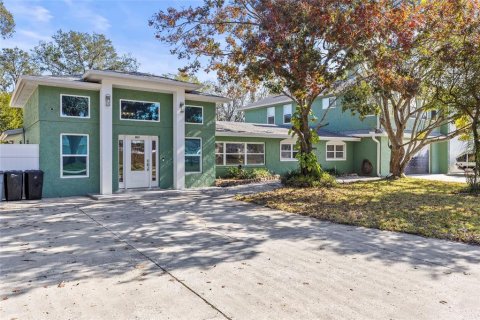 Villa ou maison à Holiday, Floride 4 chambres, 330.08 m2 № 2378279