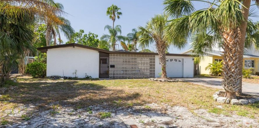 Casa en Saint Petersburg, Florida 3 dormitorios, 123.47 m2 № 1721123