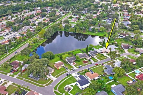 House in Tampa, Florida 3 bedrooms, 117.8 sq.m. № 1894773 - photo 5