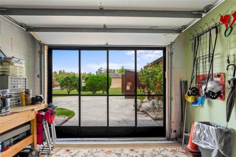House in Tampa, Florida 3 bedrooms, 117.8 sq.m. № 1894773 - photo 17