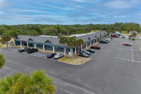 Commercial property in Ocala, Florida 1803.79 sq.m. № 2166465 - photo 3