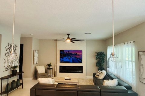 Casa en venta en Tampa, Florida, 4 dormitorios, 233 m2 № 1820499 - foto 15