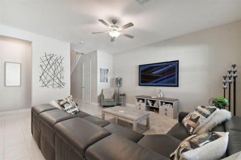 Casa en venta en Tampa, Florida, 4 dormitorios, 233 m2 № 1820499 - foto 16