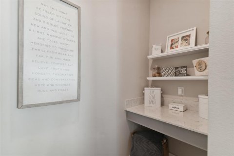 Casa en venta en Tampa, Florida, 4 dormitorios, 233 m2 № 1820499 - foto 14