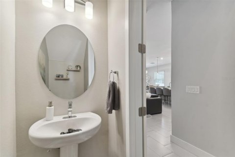 Casa en venta en Tampa, Florida, 4 dormitorios, 233 m2 № 1820499 - foto 10