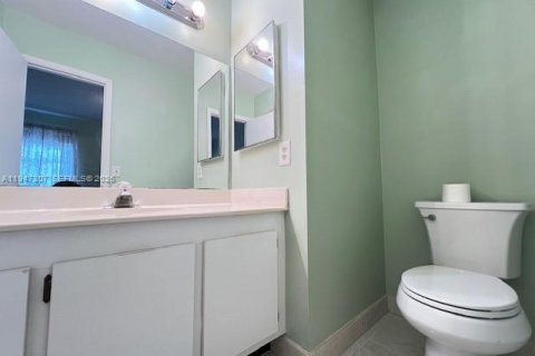 Touwnhouse à vendre à Pembroke Pines, Floride: 2 chambres, 113.71 m2 № 2003659 - photo 19