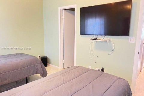 Touwnhouse à vendre à Pembroke Pines, Floride: 2 chambres, 113.71 m2 № 2003659 - photo 16