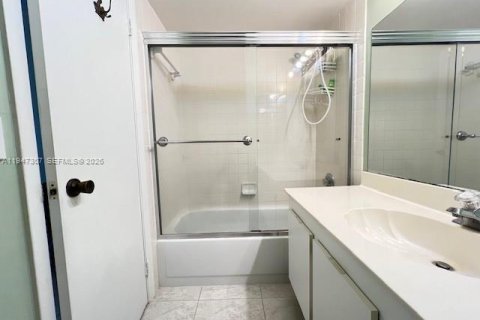 Touwnhouse à vendre à Pembroke Pines, Floride: 2 chambres, 113.71 m2 № 2003659 - photo 17